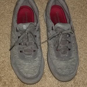 Grasshopper tennis shoes